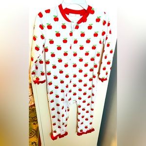 Cecil and Lou apple pajamas 🍎